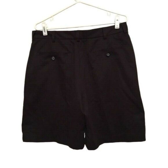Izod Size 34 Black Golf Shorts - Picture 1 of 3